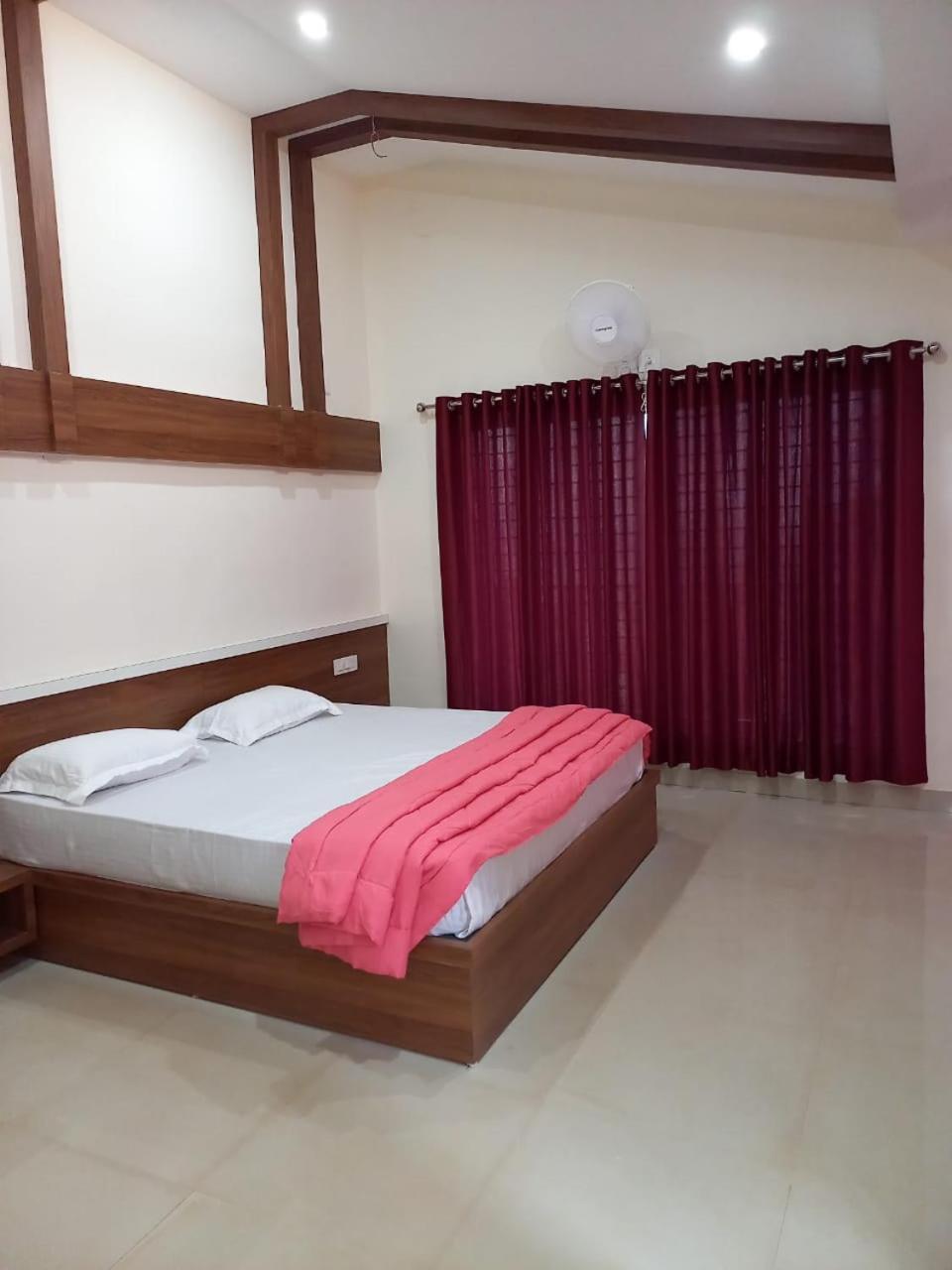 Whiteflower Mountain Resort Perintalmanna Exterior foto